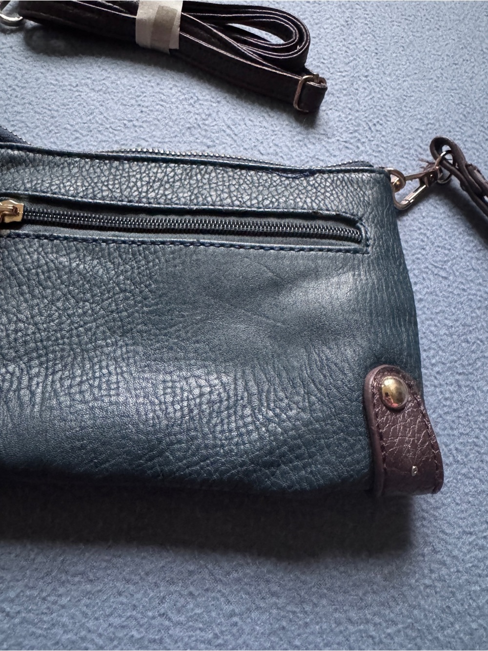New Michael Kors Navy Pebbled Leather Wristlet with Gold Plaque - Picture 6 of 9